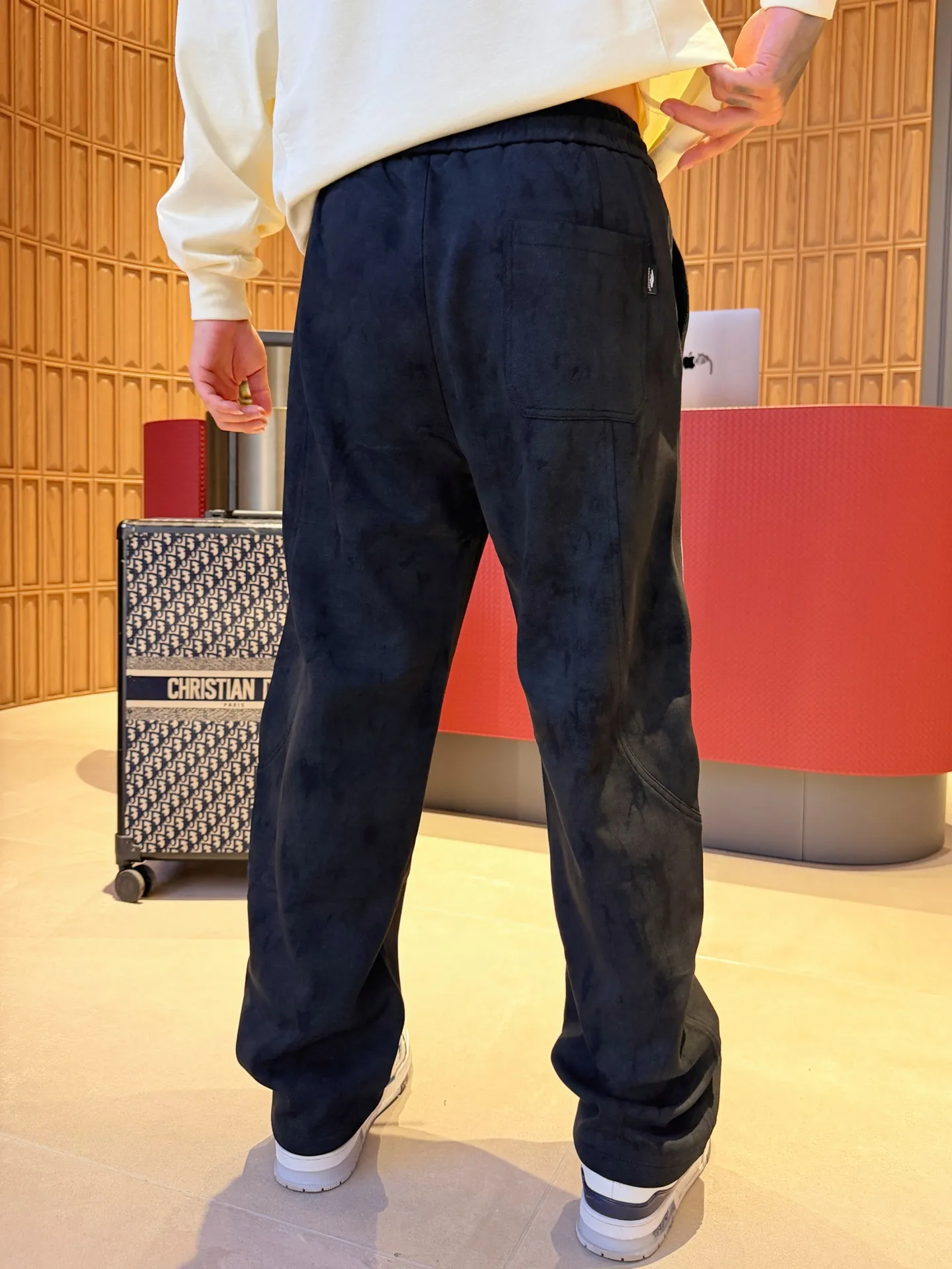 Balenciaga [High Version] 2026 Autumn and Winter latest products, available at counters at the same time, Original product, fashionable casual trousers and casual trousers, using imported original fabrics, top-grade embroidery 🪡 craft letter pattern logo, original hardware accessories decoration, simple yet fashionable, fashionable and handsome upper body, Sizes: M-3XL